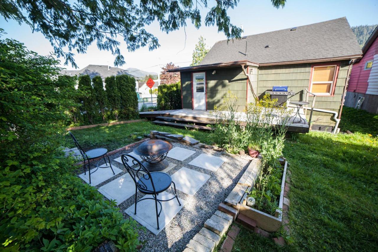 Huckleberry Cottage Prince Rupert Exterior photo